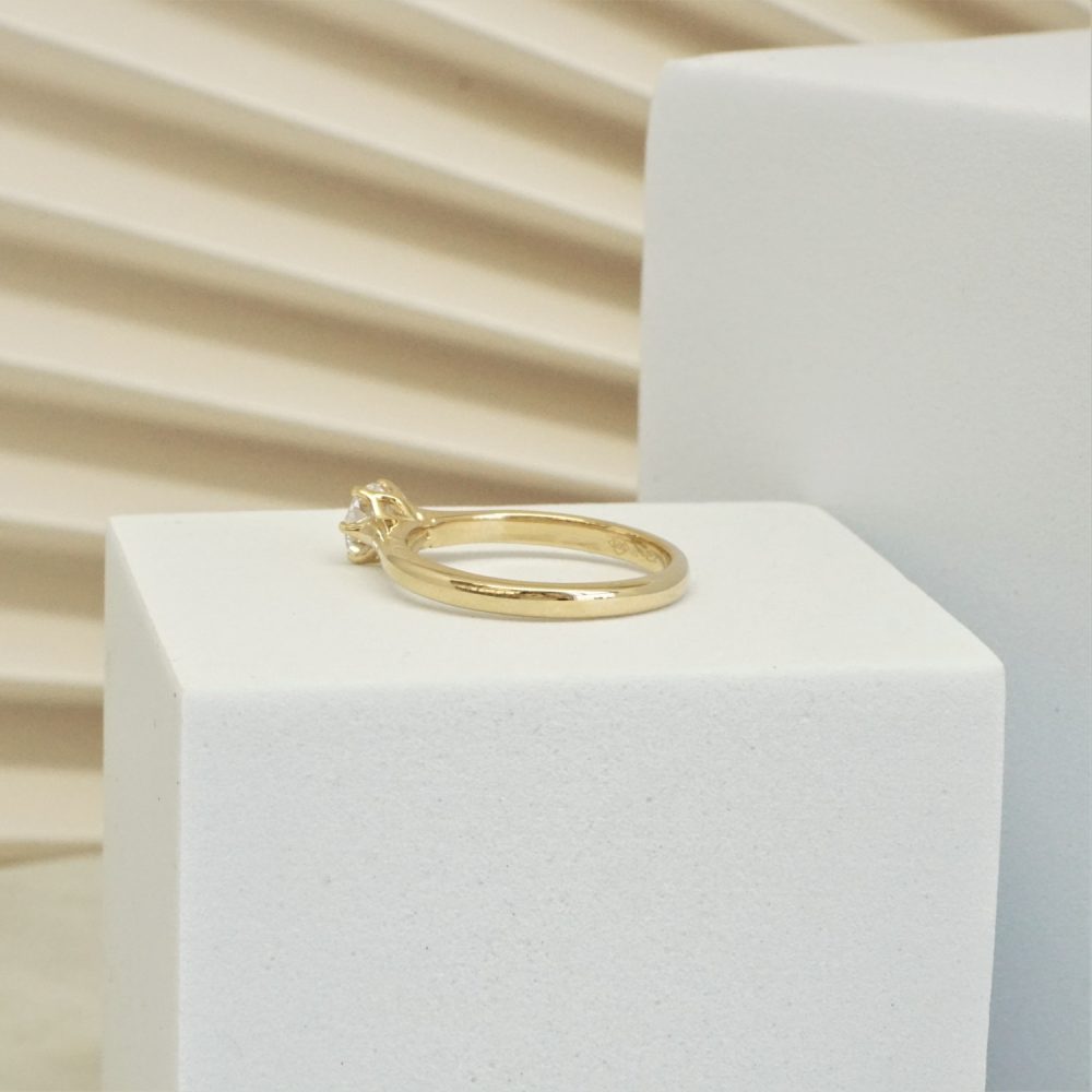 טבעת זהב עם יהלום מעבדה, טבעת אירוסין יהלום, טבעת יהלום אירוסין,